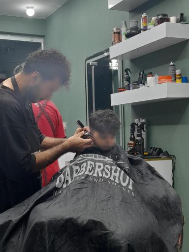 عکس آرایشگاه مردانه سپیدار