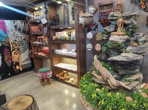 عکس فروشگاه کادو و صنایع دستی پارت گالری