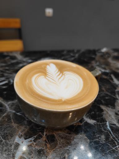 عکس کافه کتاب نگاتیو