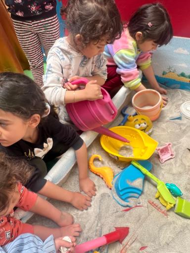 عکس مهد کودک آسمان قلهک