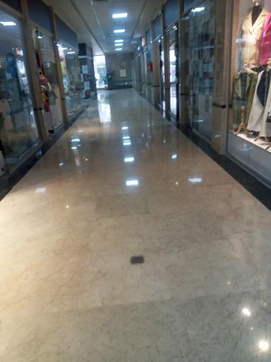 عکس مرکز خرید کوثر