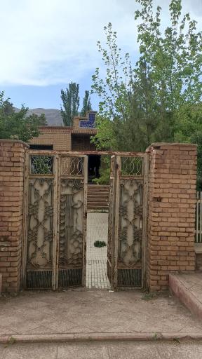 عکس دبیرستان یوسف ابیانه