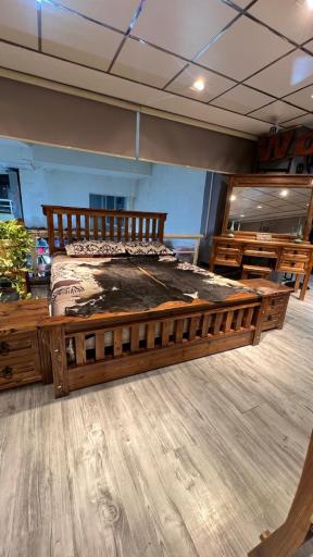 عکس مبلمان خانه چوبی