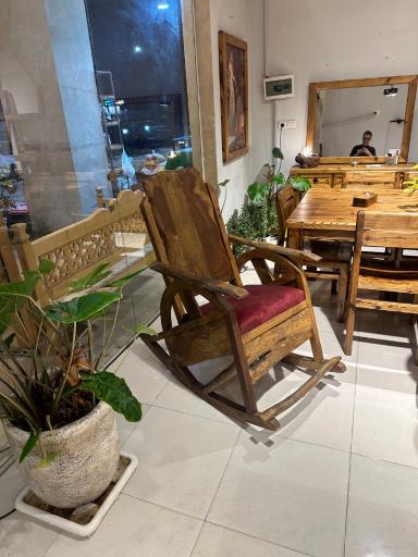 عکس مبلمان خانه چوبی