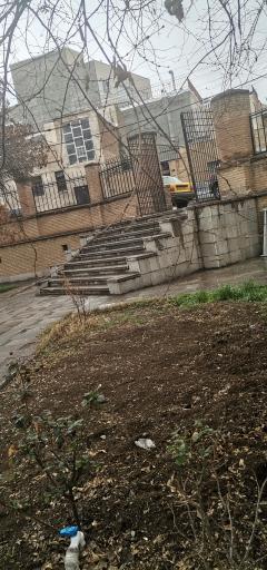 عکس آرامگاه حمدالله مستوفی