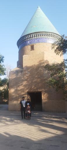 عکس آرامگاه حمدالله مستوفی