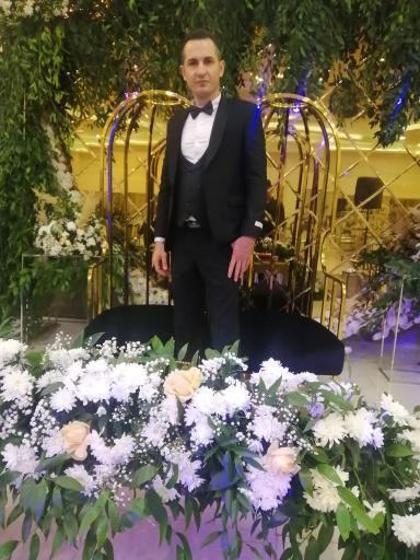 عکس باغ عمارت سه گل