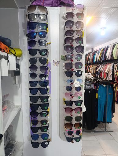 عکس پوشاک و کفش استوک خارجی برندپوش