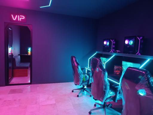 عکس گیم نت CYBERGAME