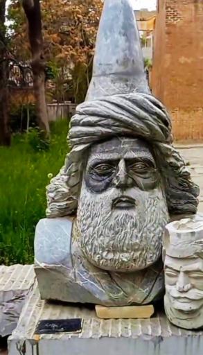 عکس آرامگاه حمدالله مستوفی
