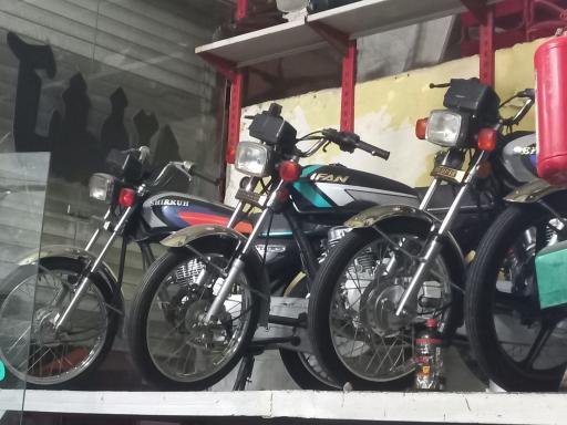 عکس اتو گالری موتور سیکلت آشفته