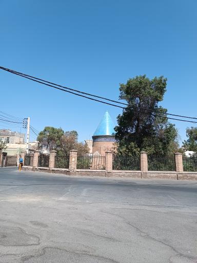 عکس آرامگاه حمدالله مستوفی