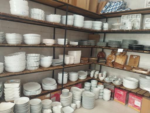 عکس فروشگاه چینی کیلویی یونیک هوم(عمده و تک فروشی)