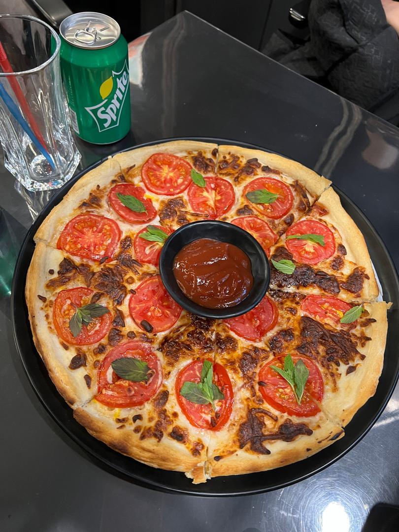 عکس کافه رستوران آمور