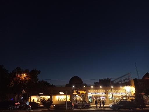 عکس کافه رستوران زیگورات