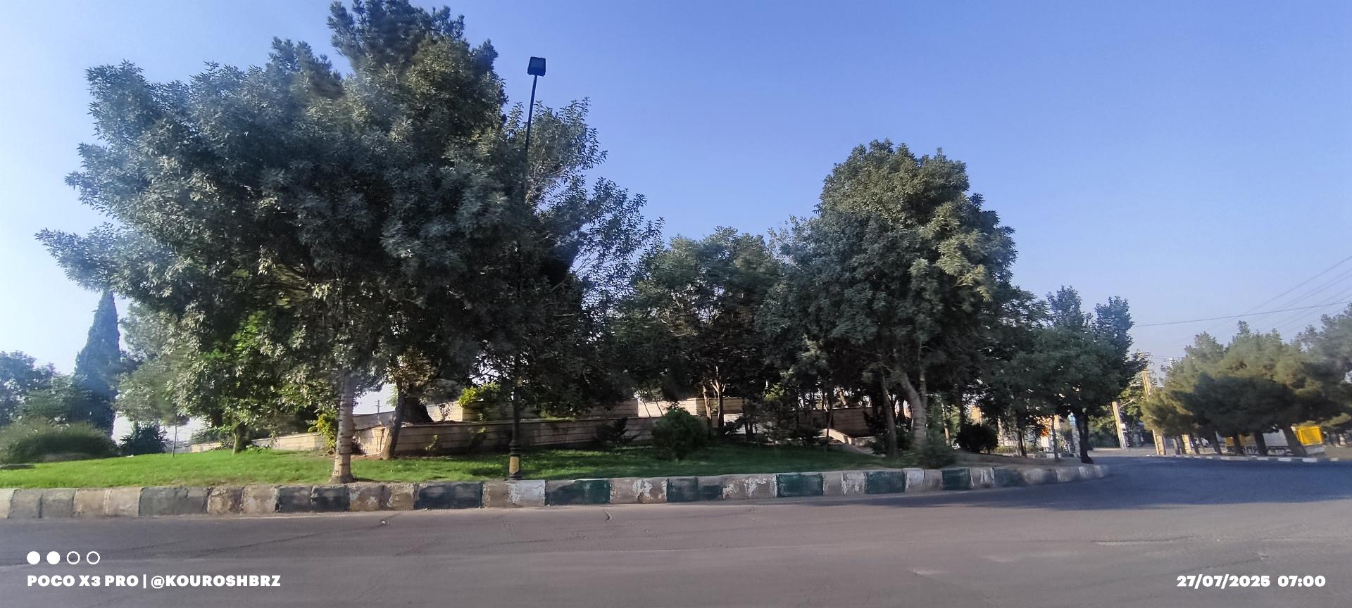 عکس میدان یادبود