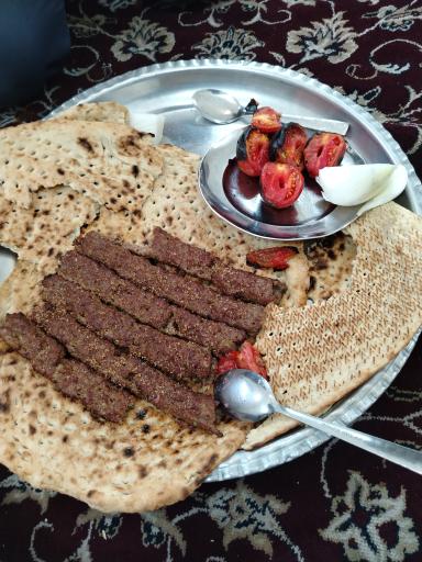 عکس قهوه خانه سنتی حاجی علیرضا رشیدی (کافه گودالک)