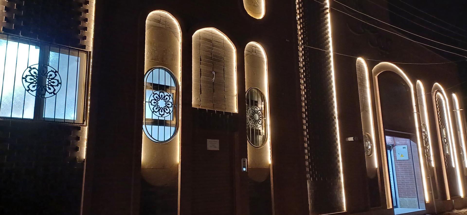 عکس کلینیک فیزیوتراپی و آب درمانی باران