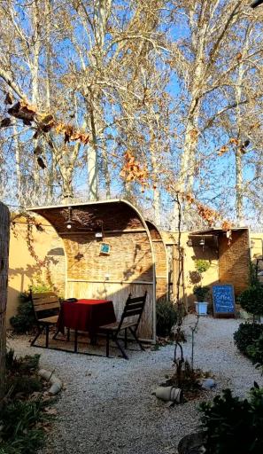 عکس کافه باغ چناران