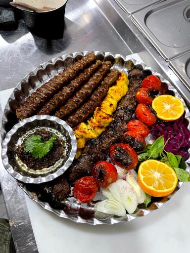 عکس کافه کباب هیمه