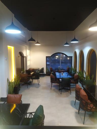 عکس کافه رستوران گریفین 