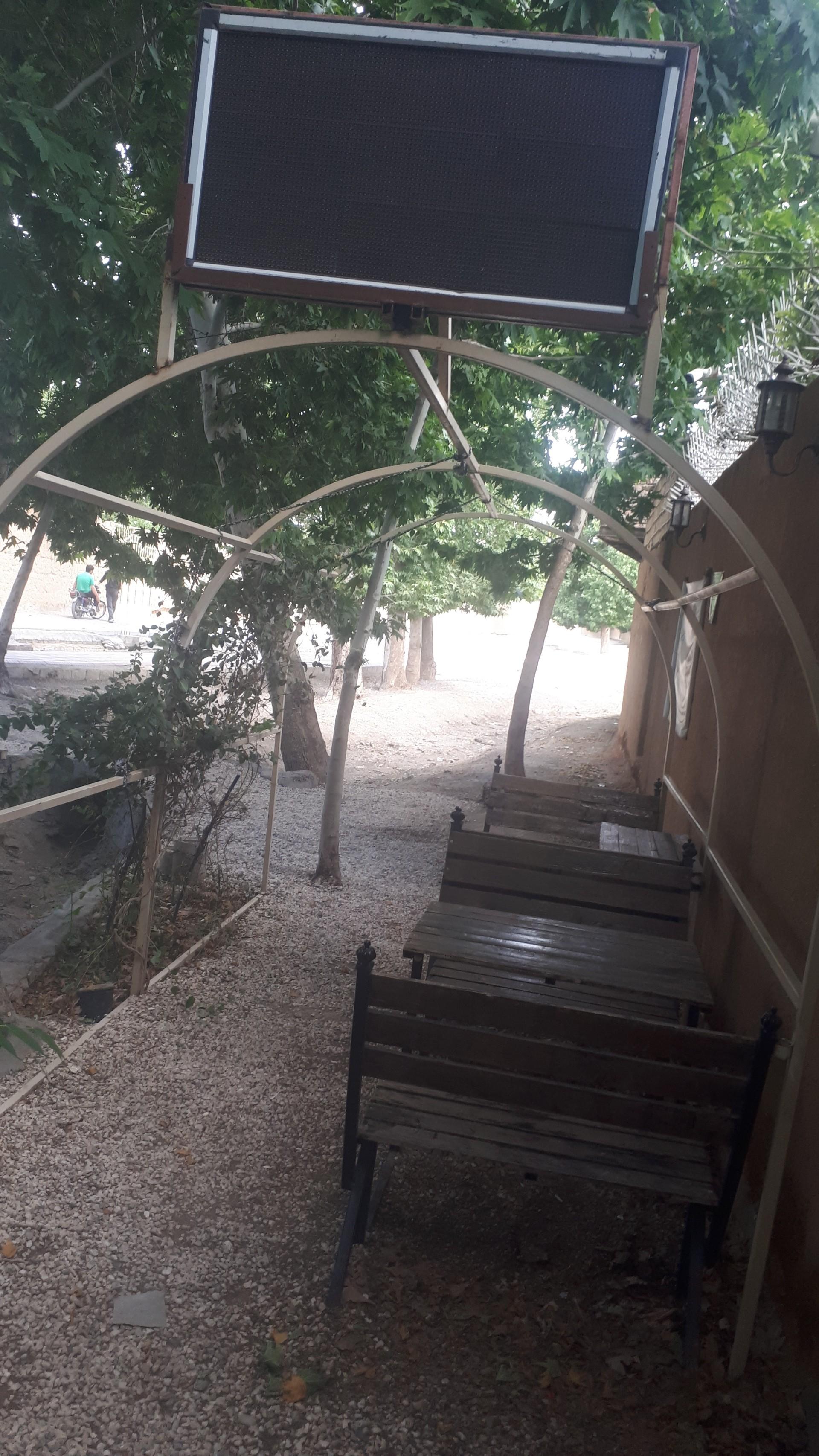 عکس کافه باغ چناران