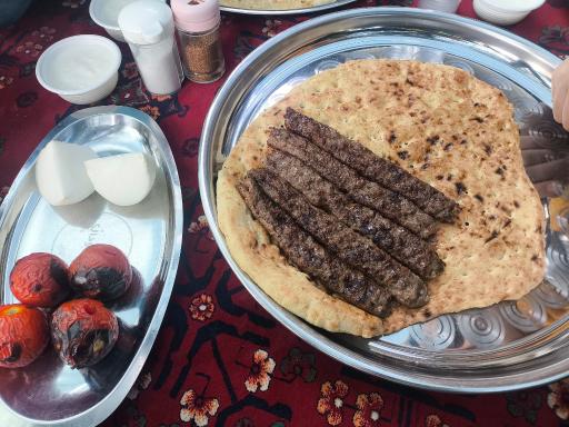 عکس قهوه خانه سنتی حاجی علیرضا رشیدی (کافه گودالک)