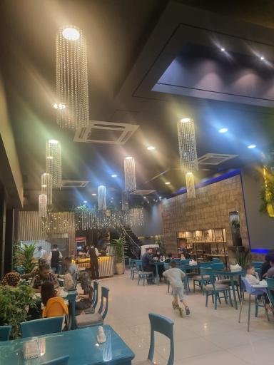 عکس مجموعه غذایی یاران گناباد