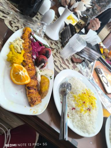 رستوران ترنج شهرضا