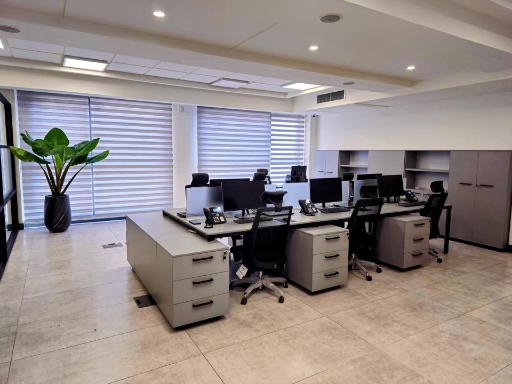 عکس دفتر مرکزی برق سان تجارت پایدار