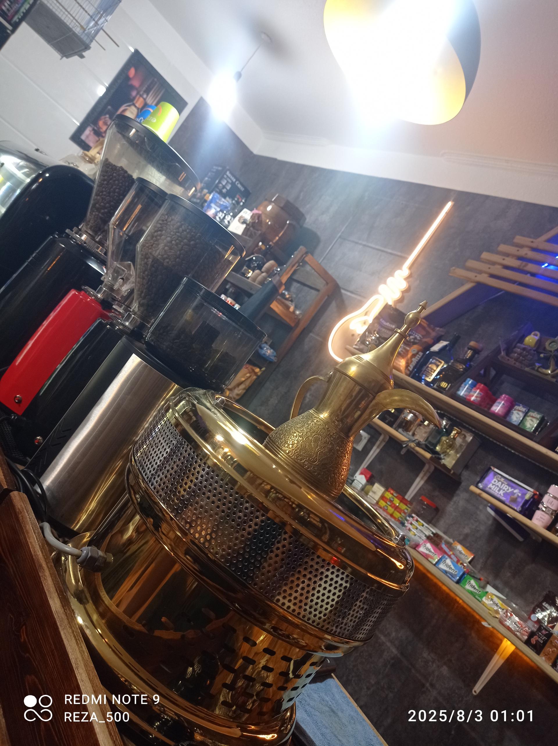 عکس کافه کاپیتان