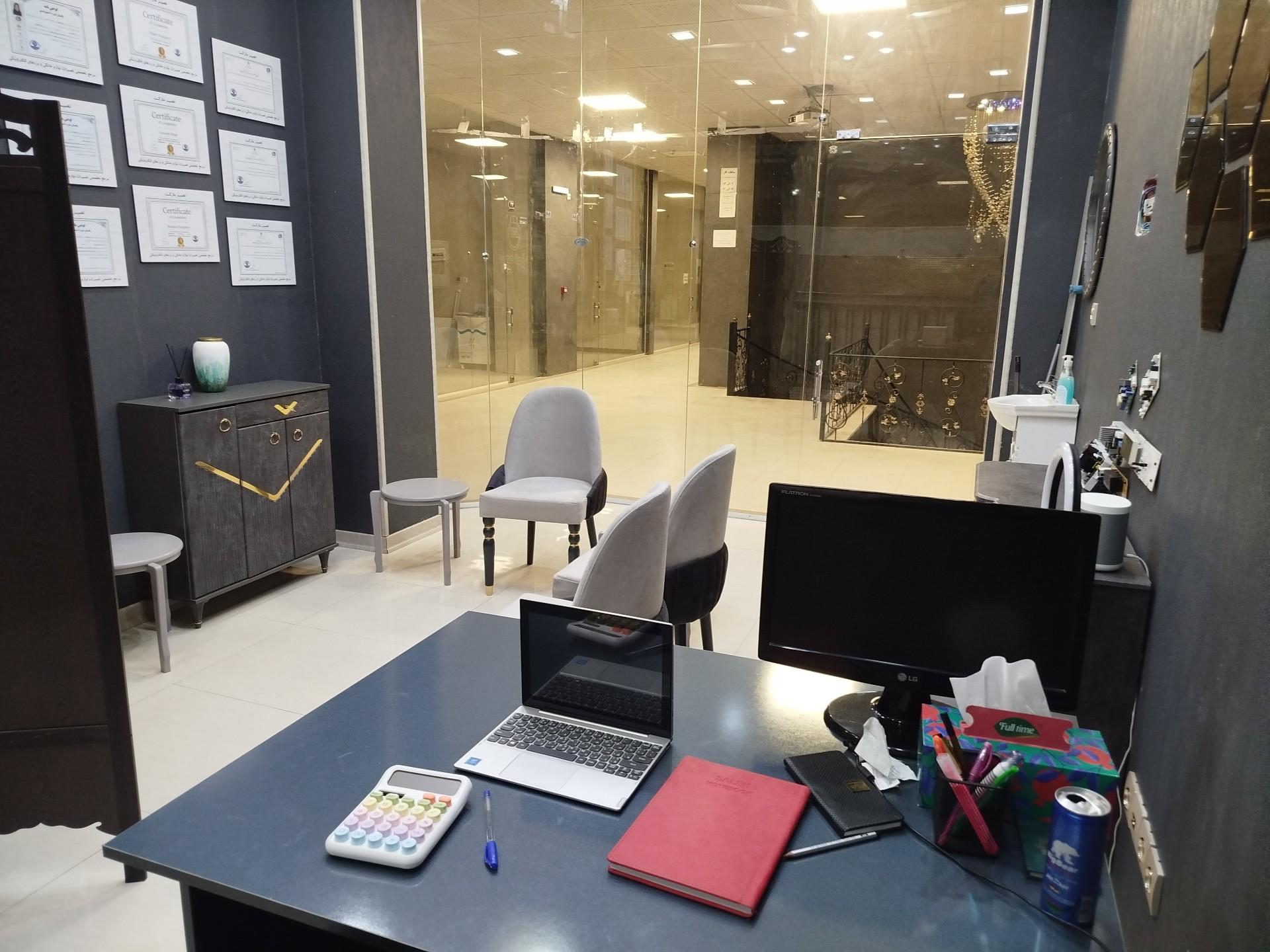 عکس تعمیر مارکت