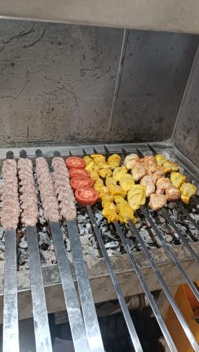 عکس جگرگی و کبابی دایی حبیب 