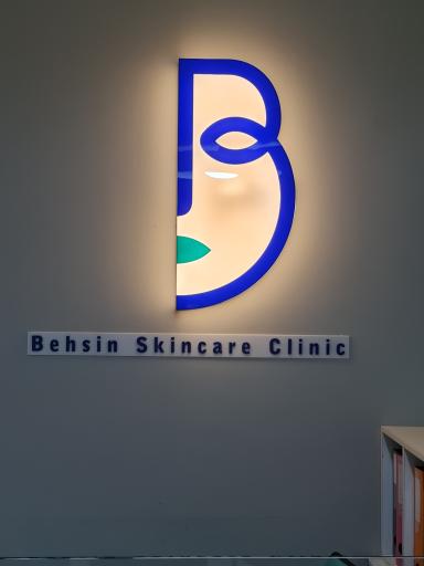 عکس کلینیک پوست و مو بهسین