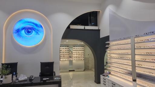 عکس عینک دید چشم نو