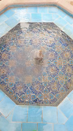 عکس کافه رستوران و باغ خلفا