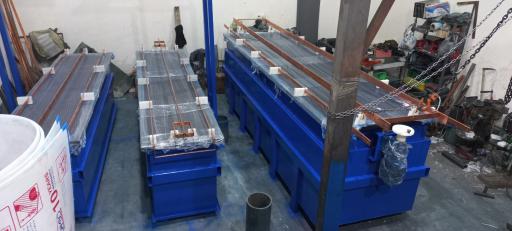 عکس گروه صنعتی عایق فلز