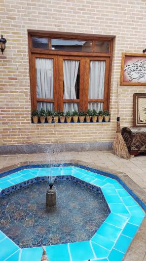 عکس کافه رستوران و باغ خلفا