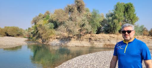 عکس زاویه حمودی