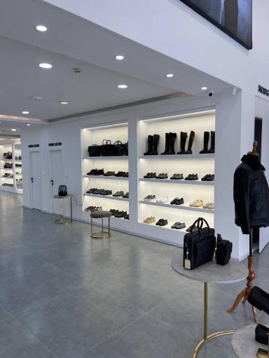 عکس فروشگاه چرم مشهد