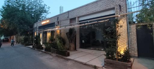 عکس کافه گالری سنتروید