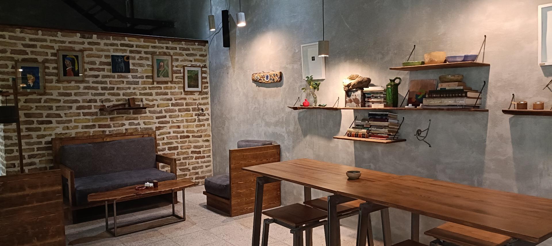 عکس کافه گالری سنتروید