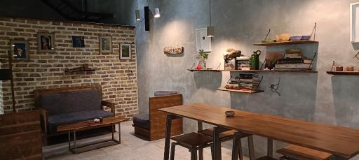 عکس کافه گالری سنتروید