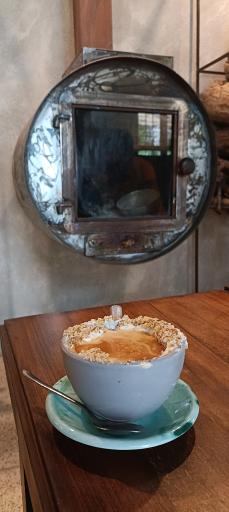 عکس کافه گالری سنتروید