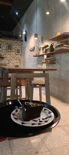 عکس کافه گالری سنتروید