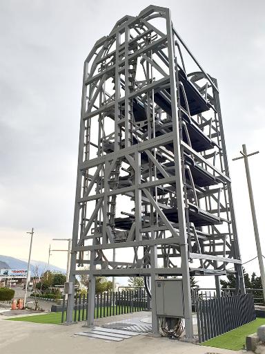 عکس پارکینگ مکانیزه توچال 