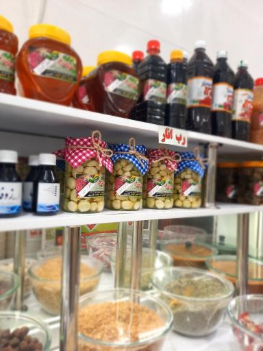 عکس عرقیات‌ و‌ ترشیجات گل‌سرخ