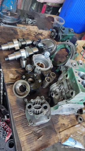 عکس تعمیرگاه دکتر دیزل