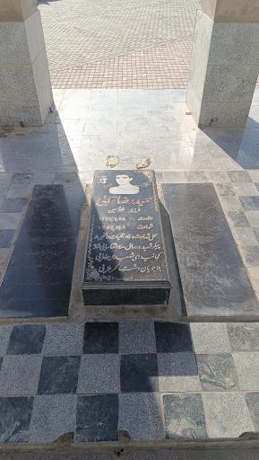 عکس مزار مطهر دو شهید گمنام دفاع مقدس 