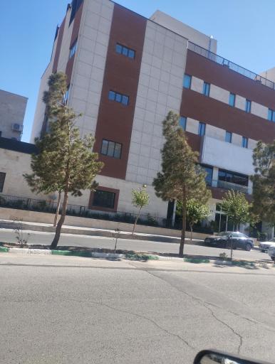 عکس دانشکده داروسازی دانشگاه علوم پزشکی البرز